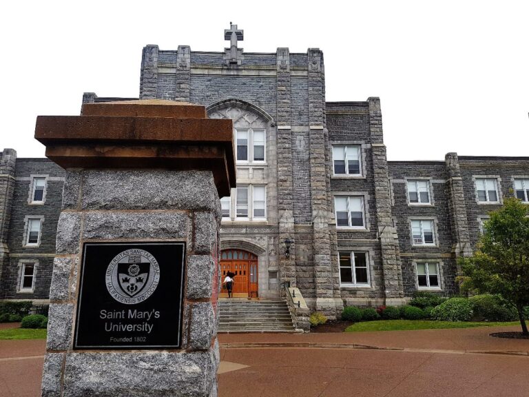 McNally Building of Saint Mary's University in Halifax, Nova Scotia (Photo credit: Wiki Commons)